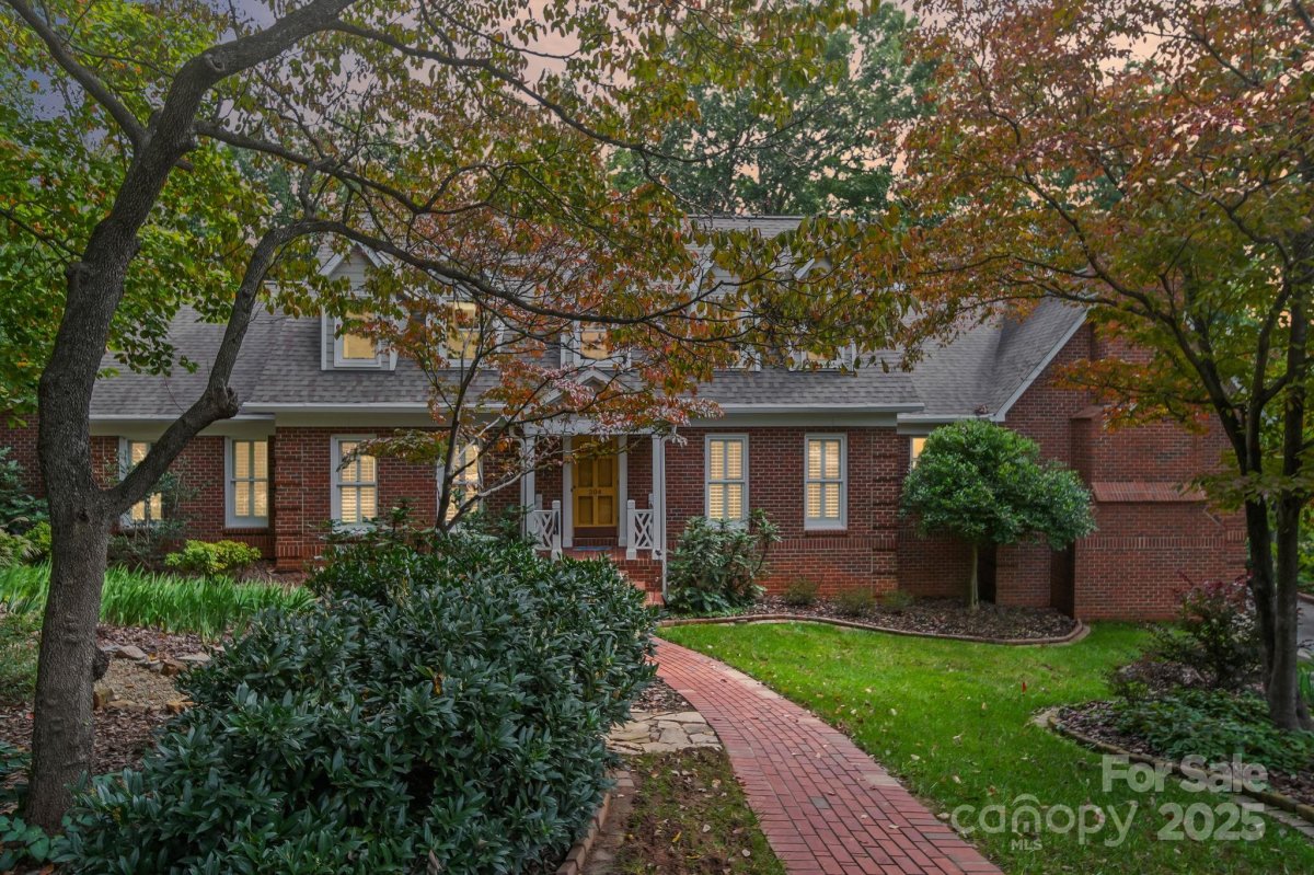 204 Keyhole Court