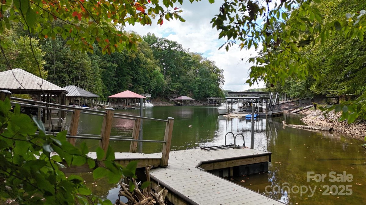 204 S Harbor Watch Drive