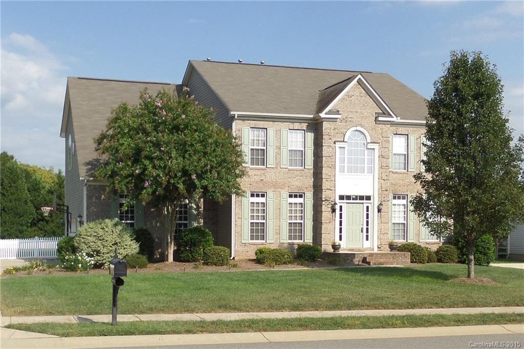 107 Corona Circle