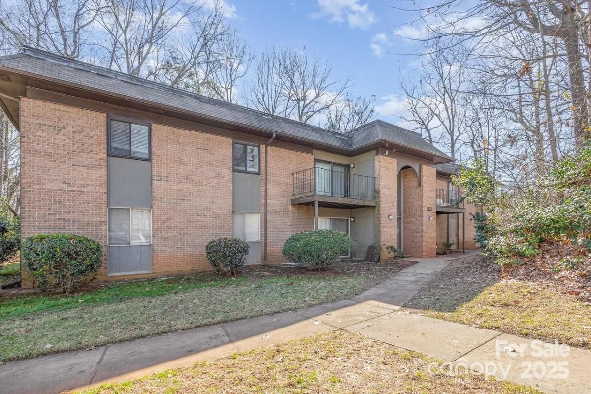 133 Orchard Trace Lane 6