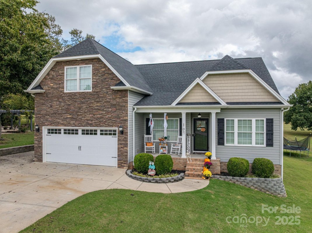 107 Muirfield Drive