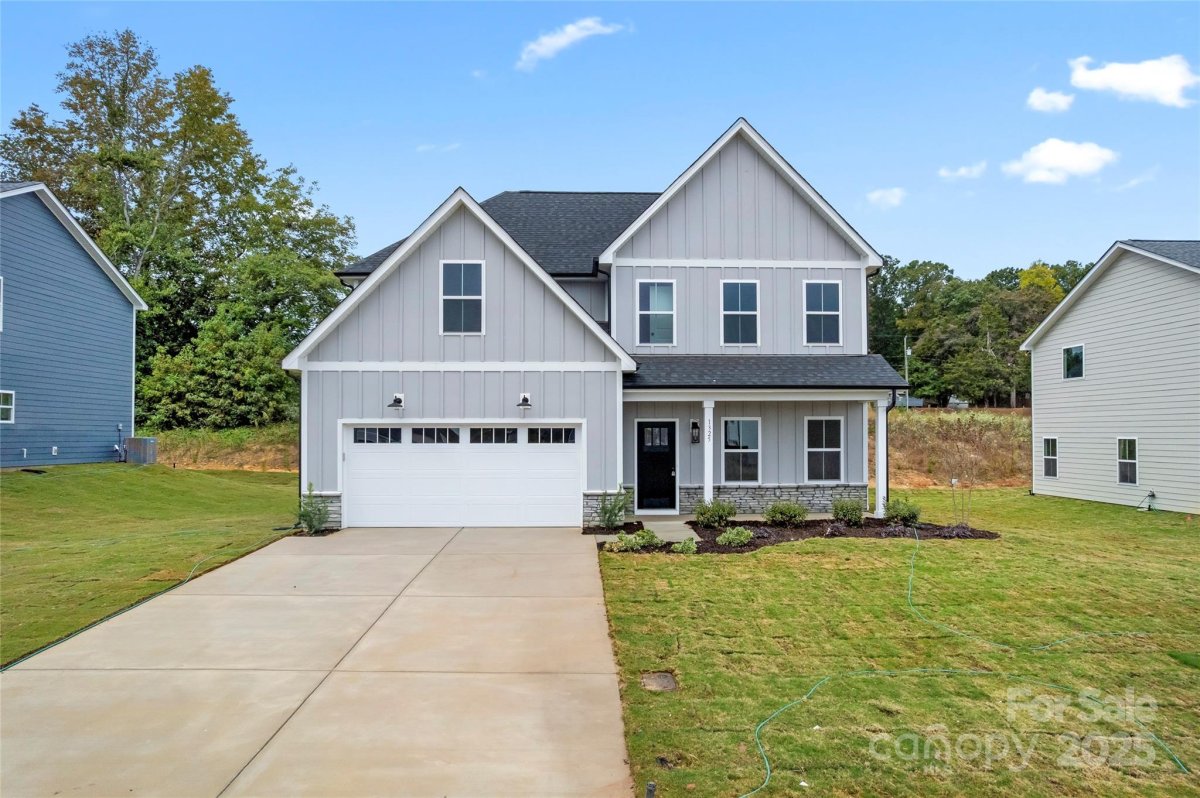1325 Winged Way