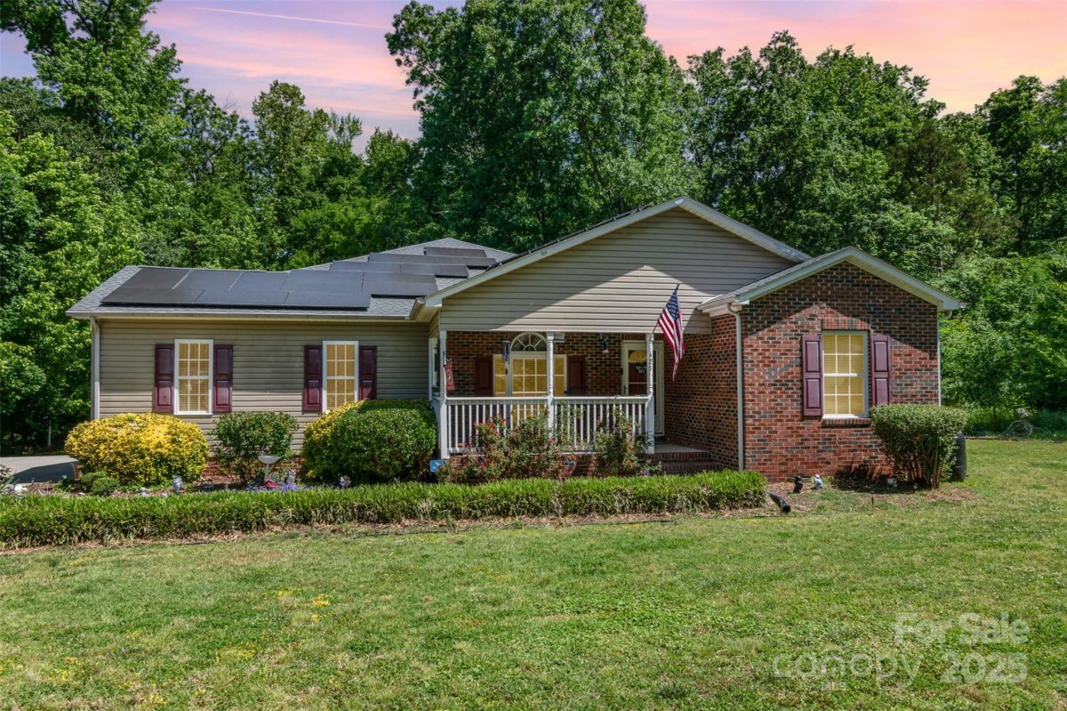 425 Autumn Drive