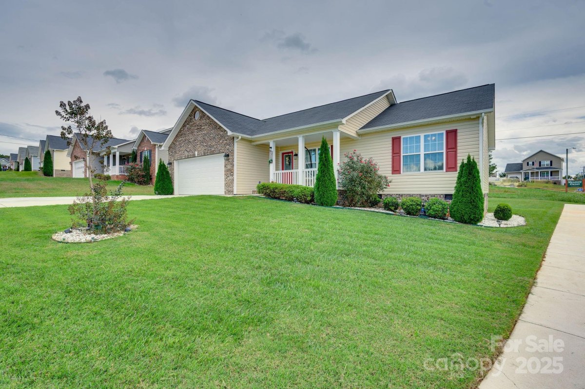 1369 Landsdowne Drive