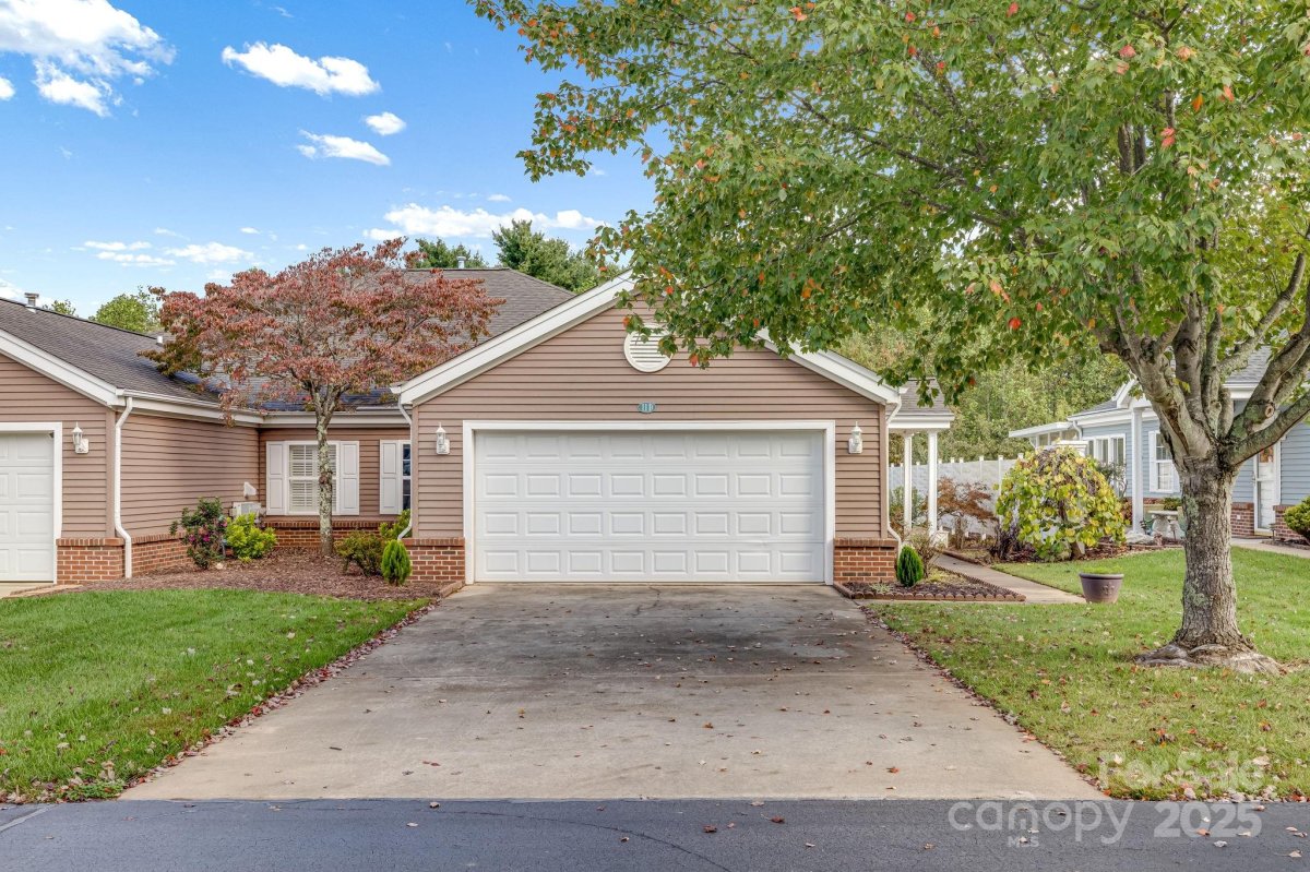 11 Heather Way D