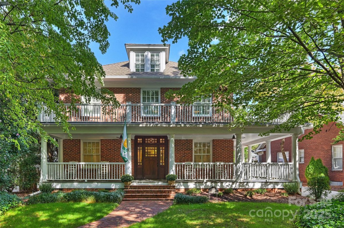 2126 Dilworth Road