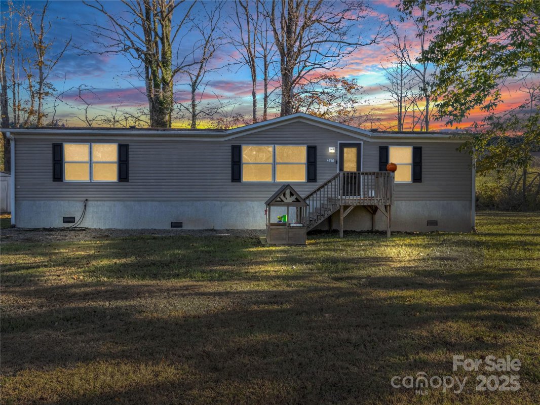 221 Turkey Pen Gap Road