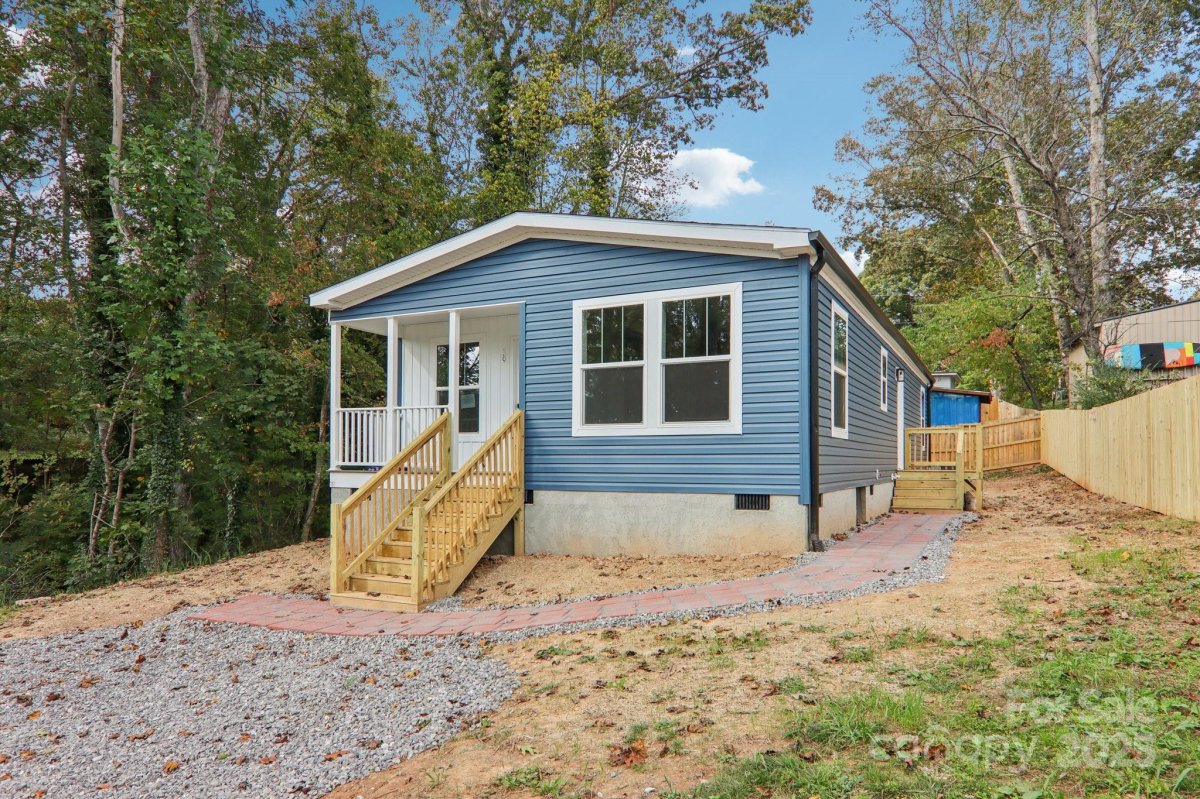 39 Cherokee Road