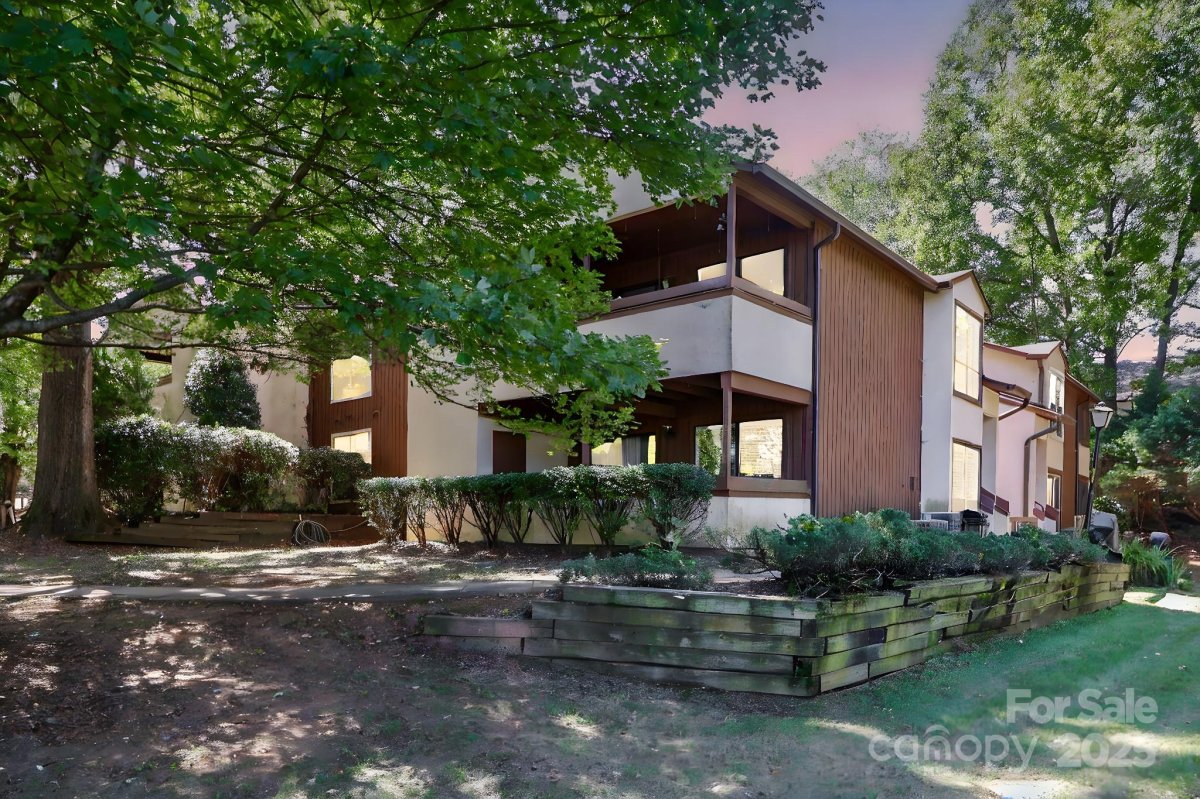 5719 Dockside Drive