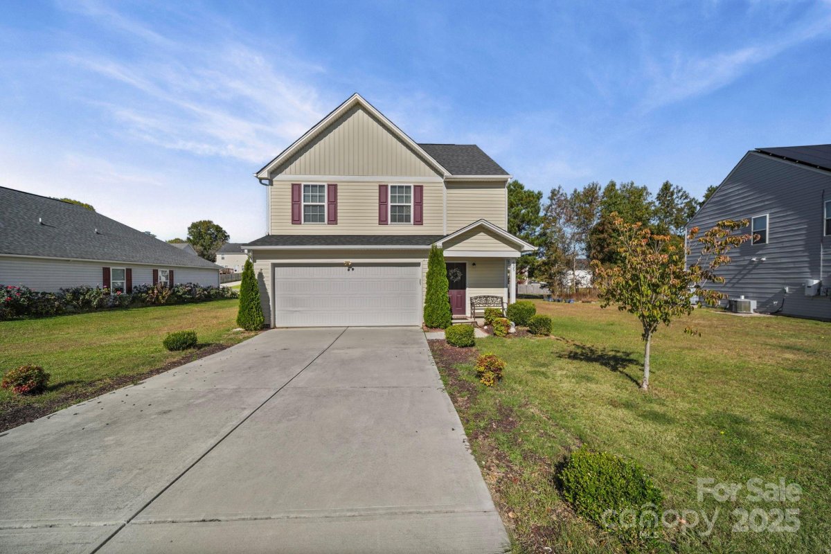 635 Scarlet Leaf Lane