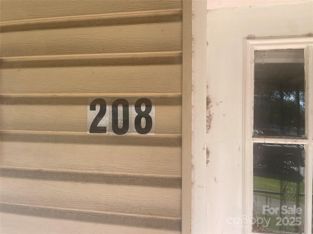 208 Virginia Avenue