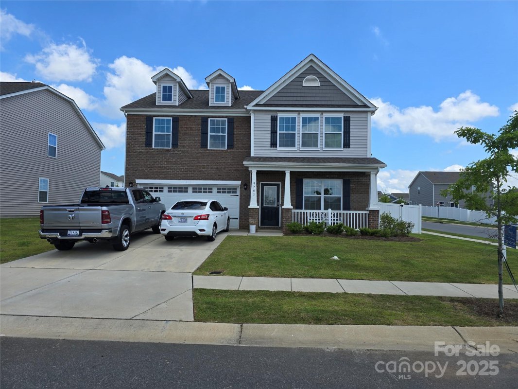 9203 Mackinaw Drive