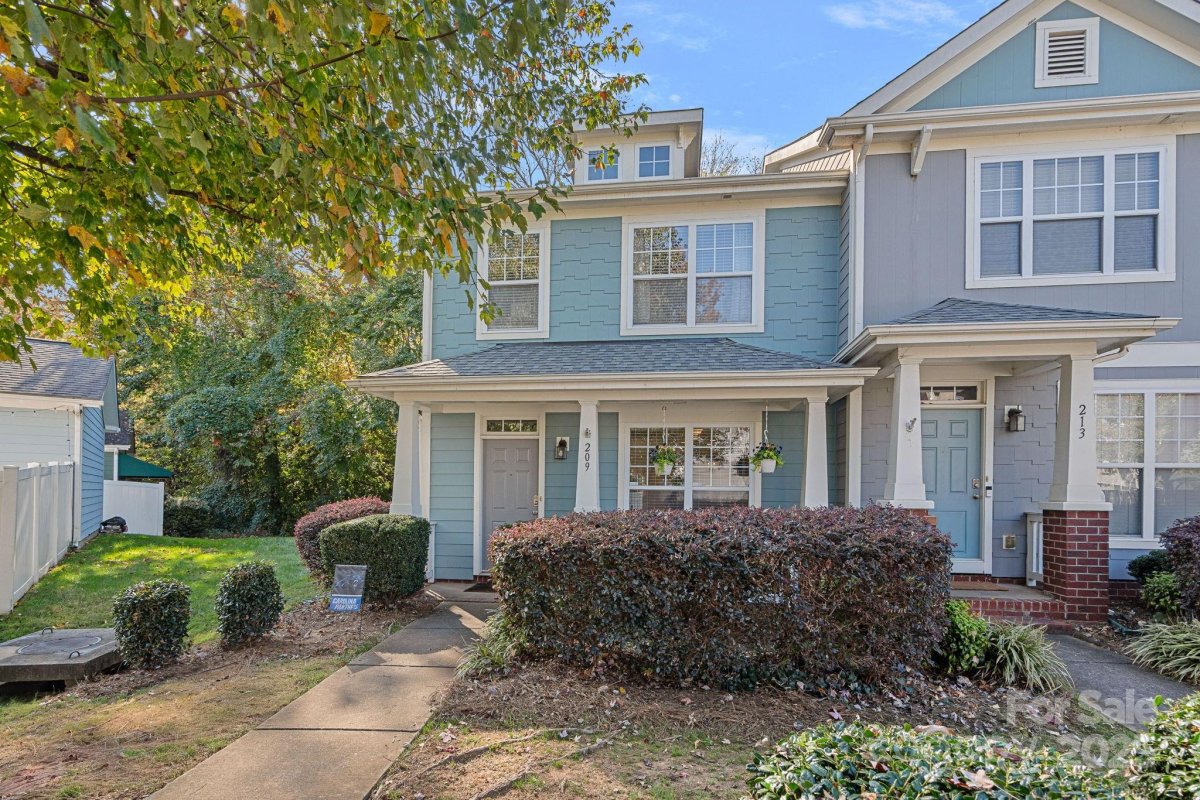 209 Hurston Circle
