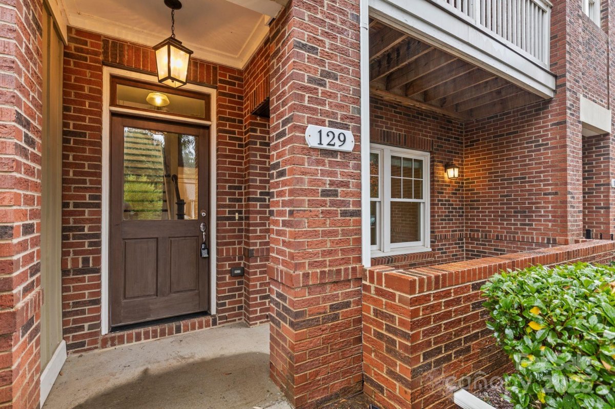 129 Grandin Road