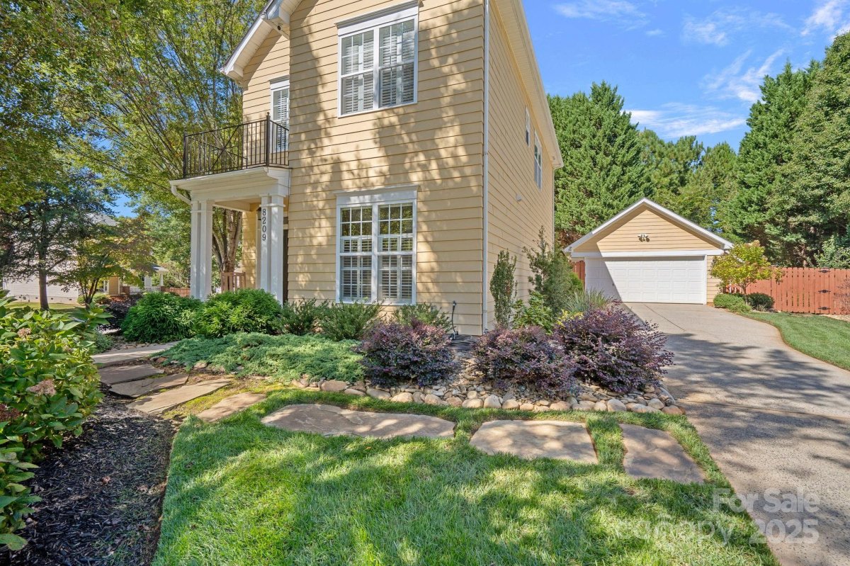 8209 Ballymore Court