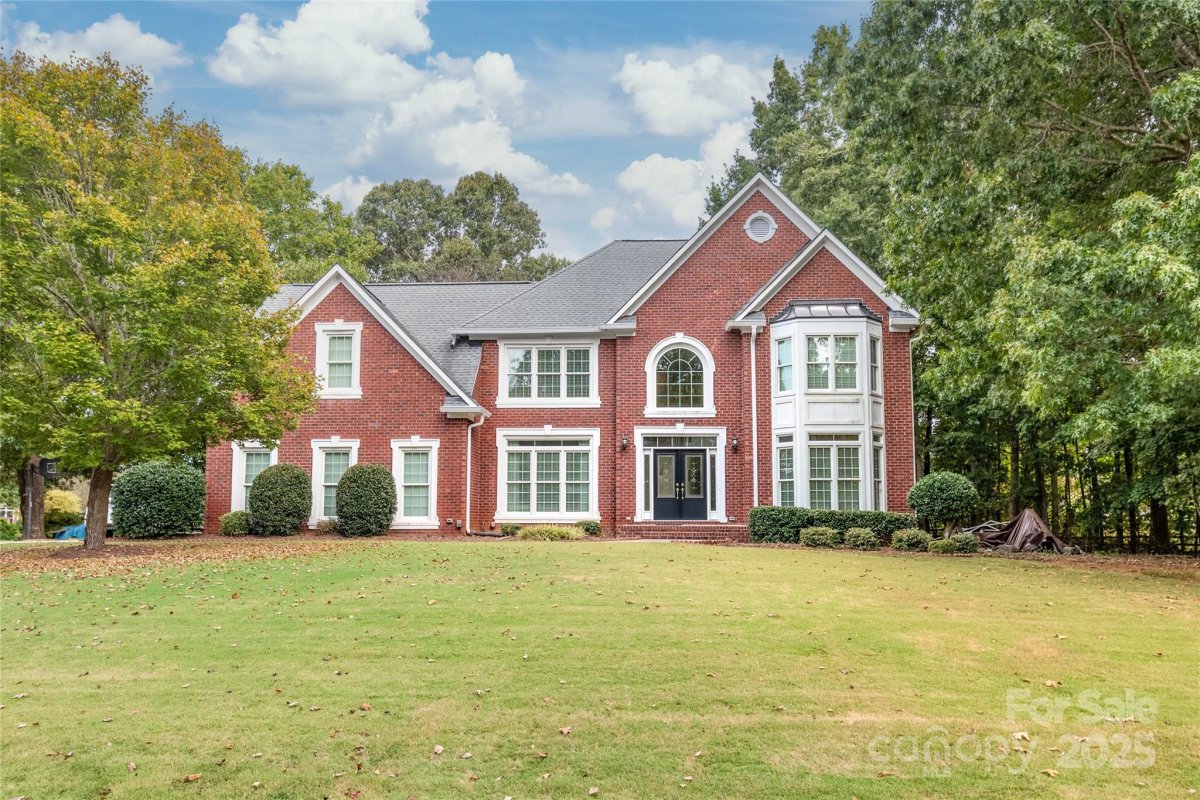 5041 Ancestry Circle