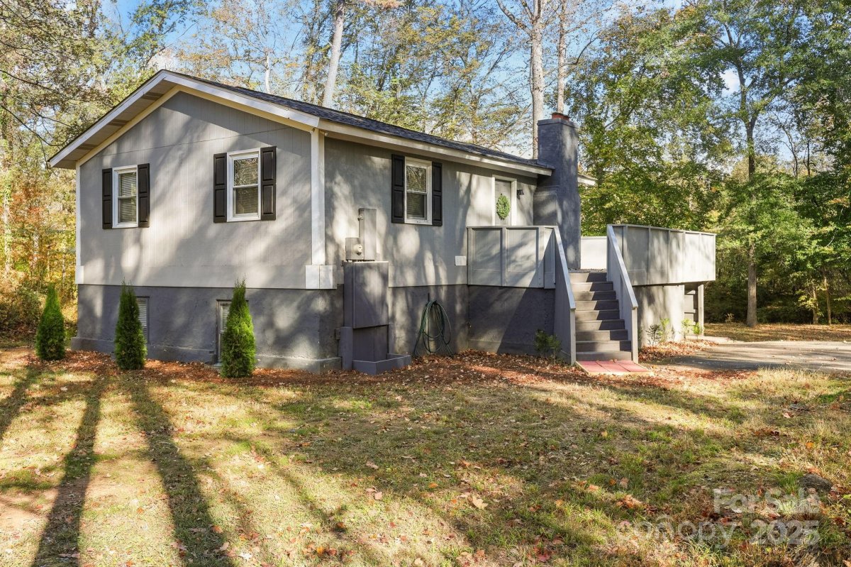 3618 Waterloo Drive