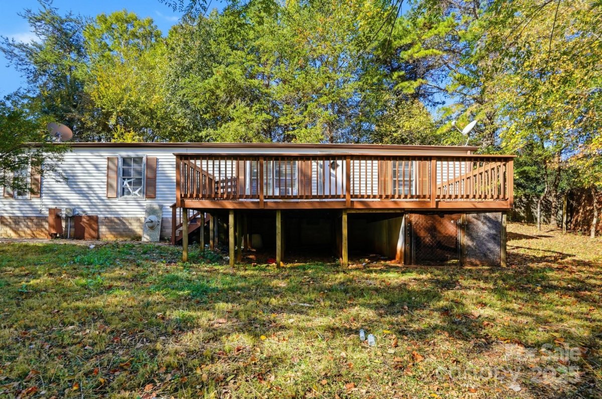 115 Red Bud Place