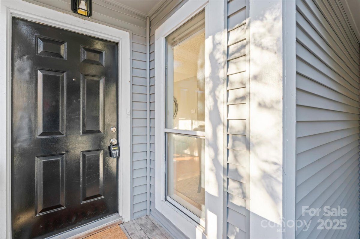 2514 Cranbrook Lane