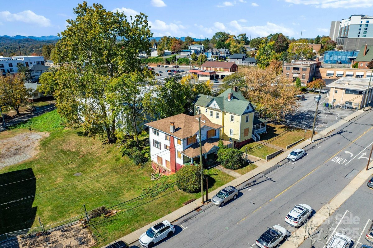 19 25 S French Broad Avenue