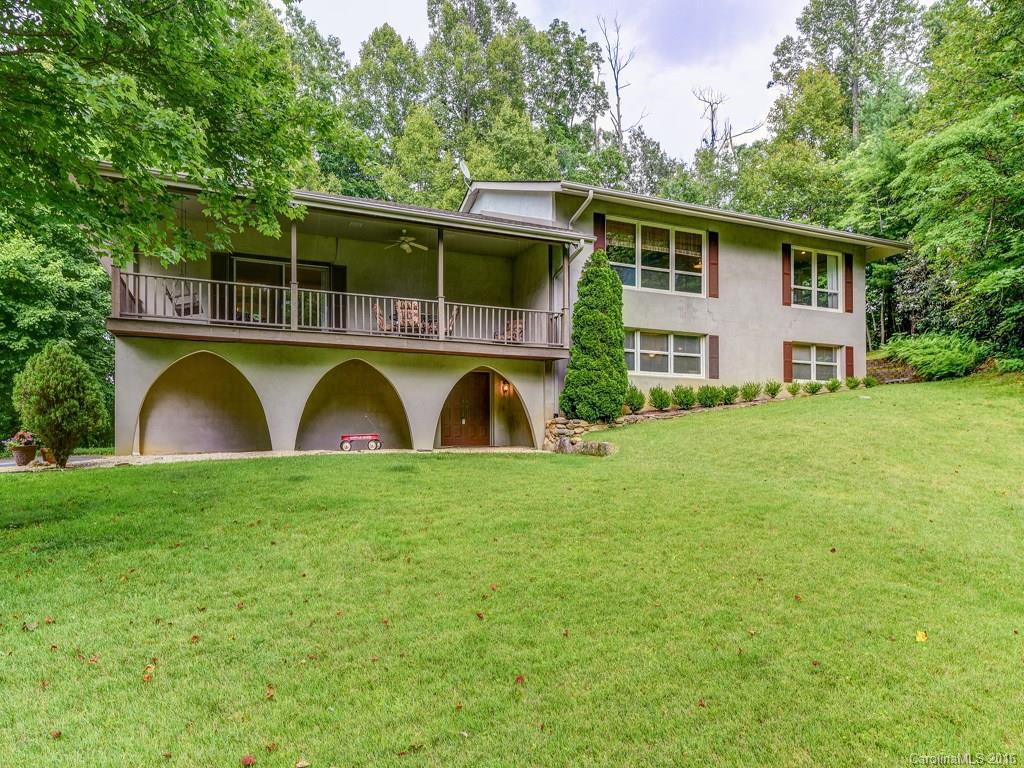 108 Greenbriar Avenue