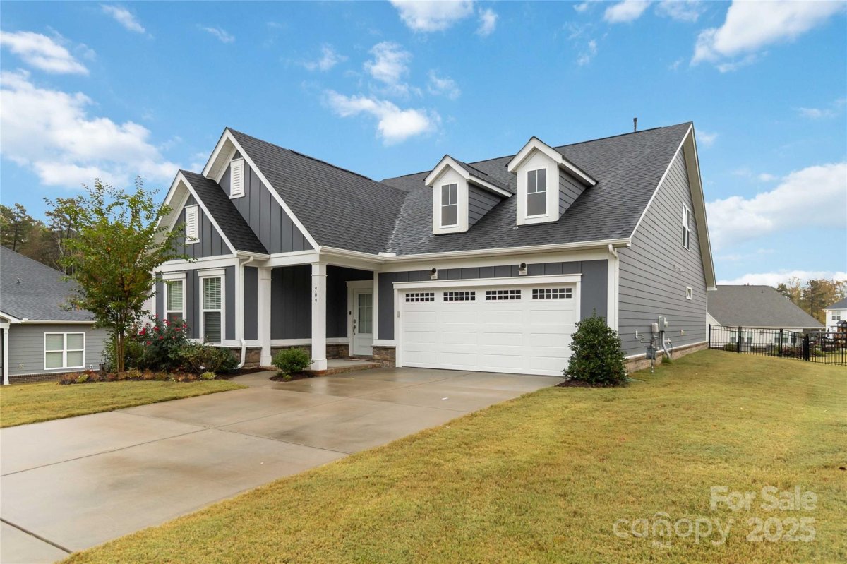 909 Kayla Court