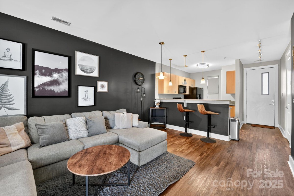 1101 W 1st Street 309