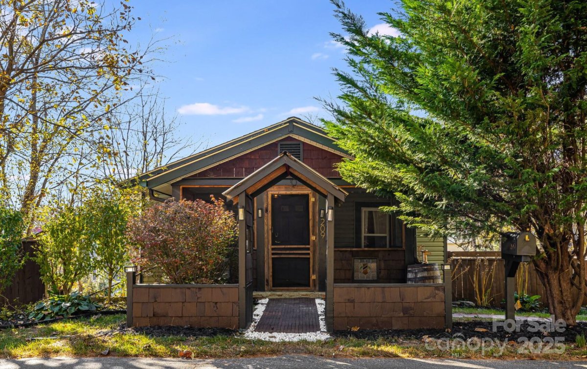 209 Glendale Avenue