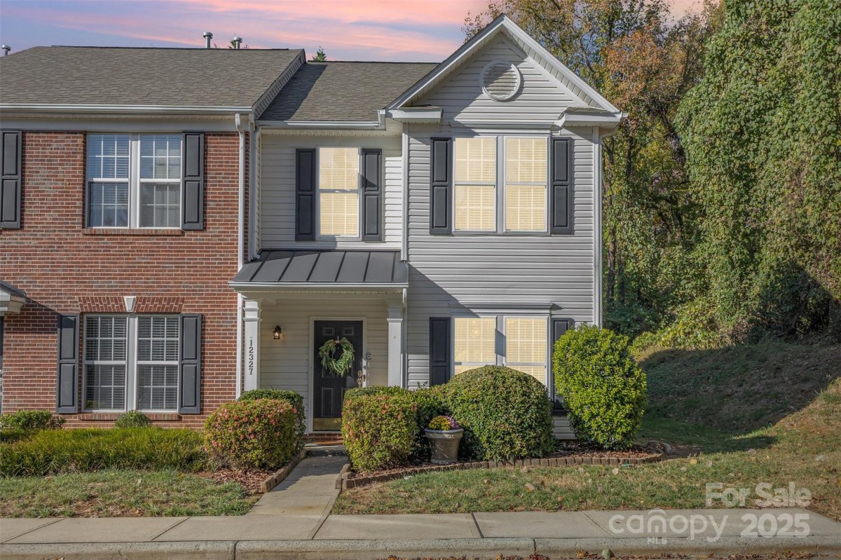 12327 Jessica Place