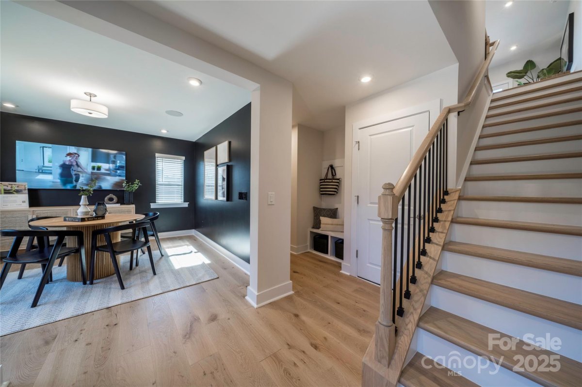 6023 Pivot Court