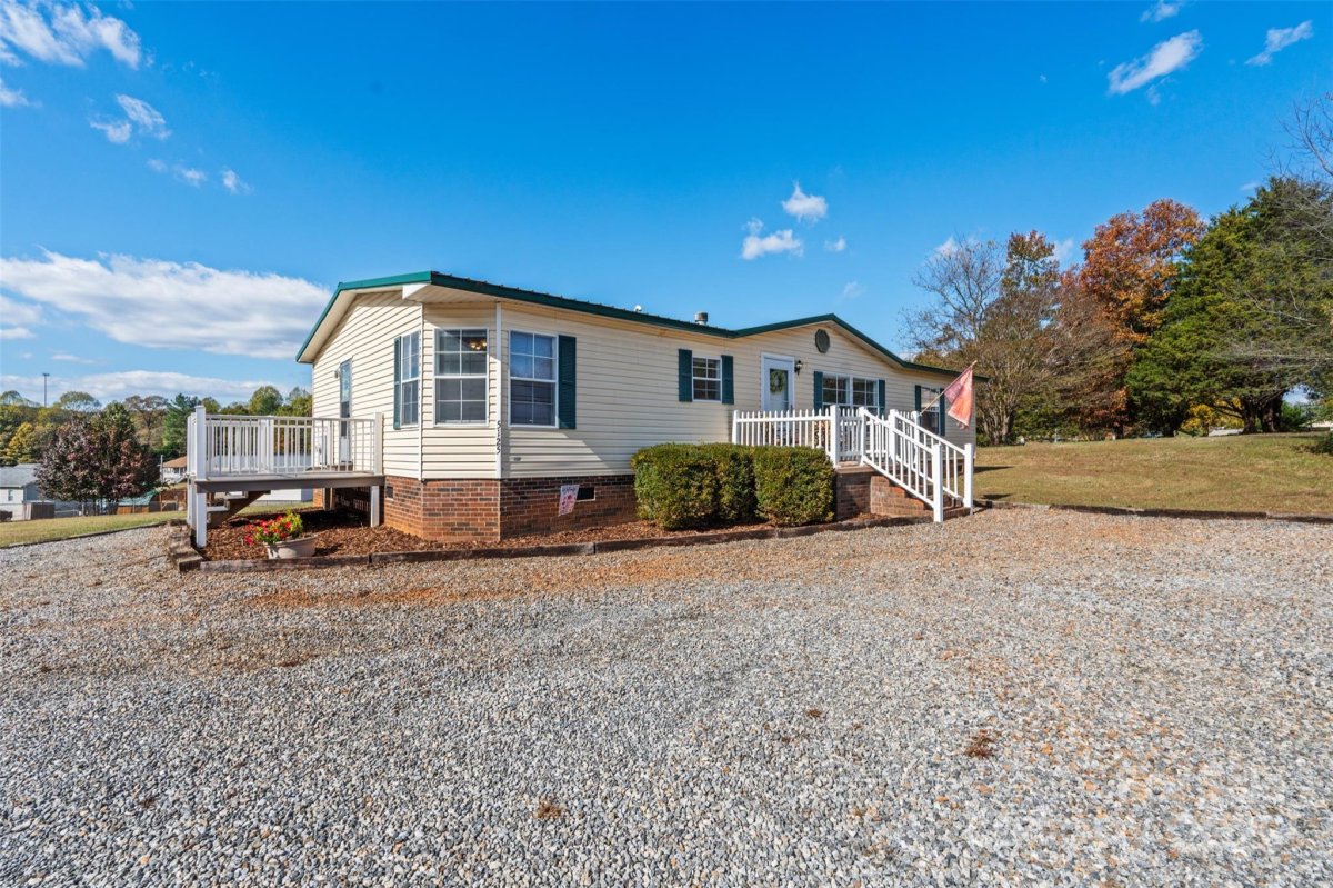 5125 Goldfinch Court