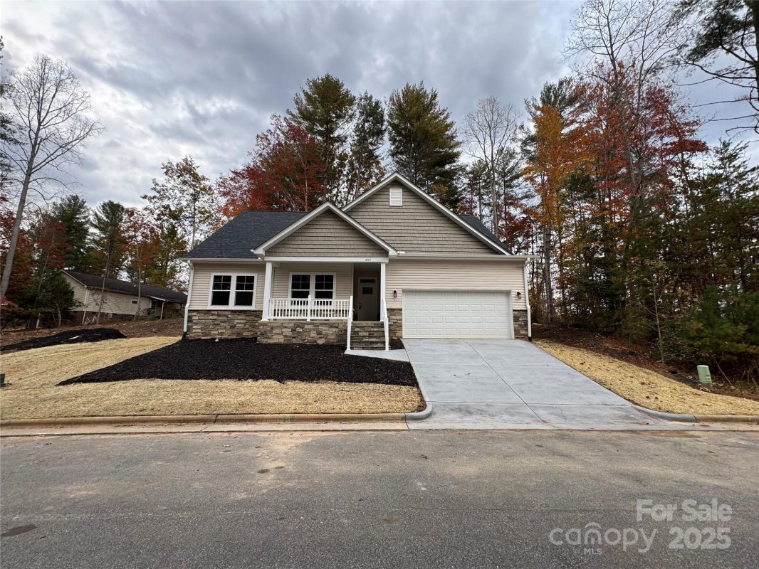 405 Scarlett Oak Court