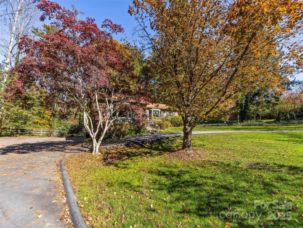 181 Surry Lane