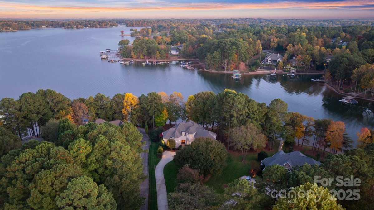9225 Fair Oak Drive