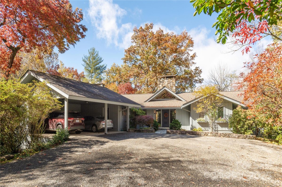 901 Campbell Drive