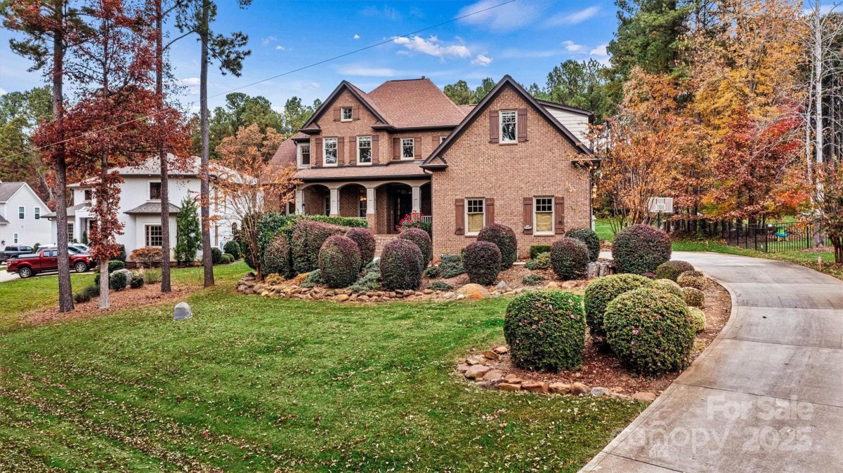 336 Kenway Loop