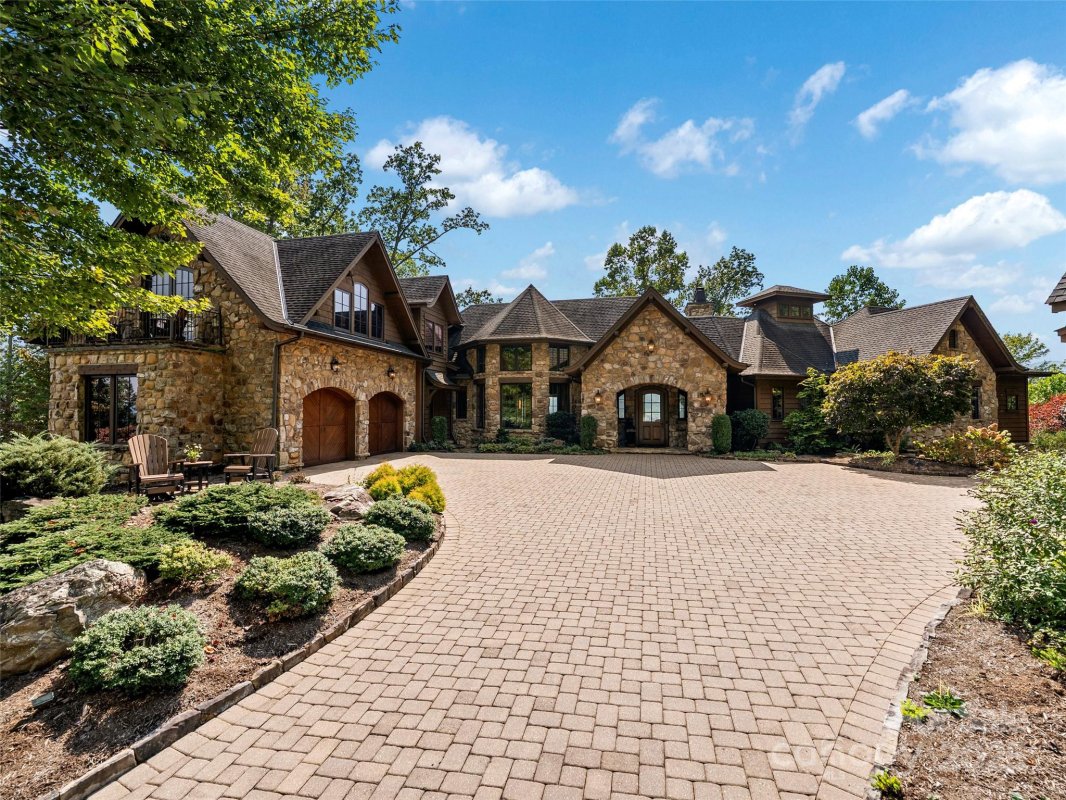 78 Raven Cliff Lane