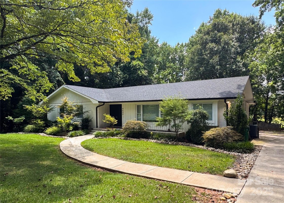 4640 Town And Country Drive