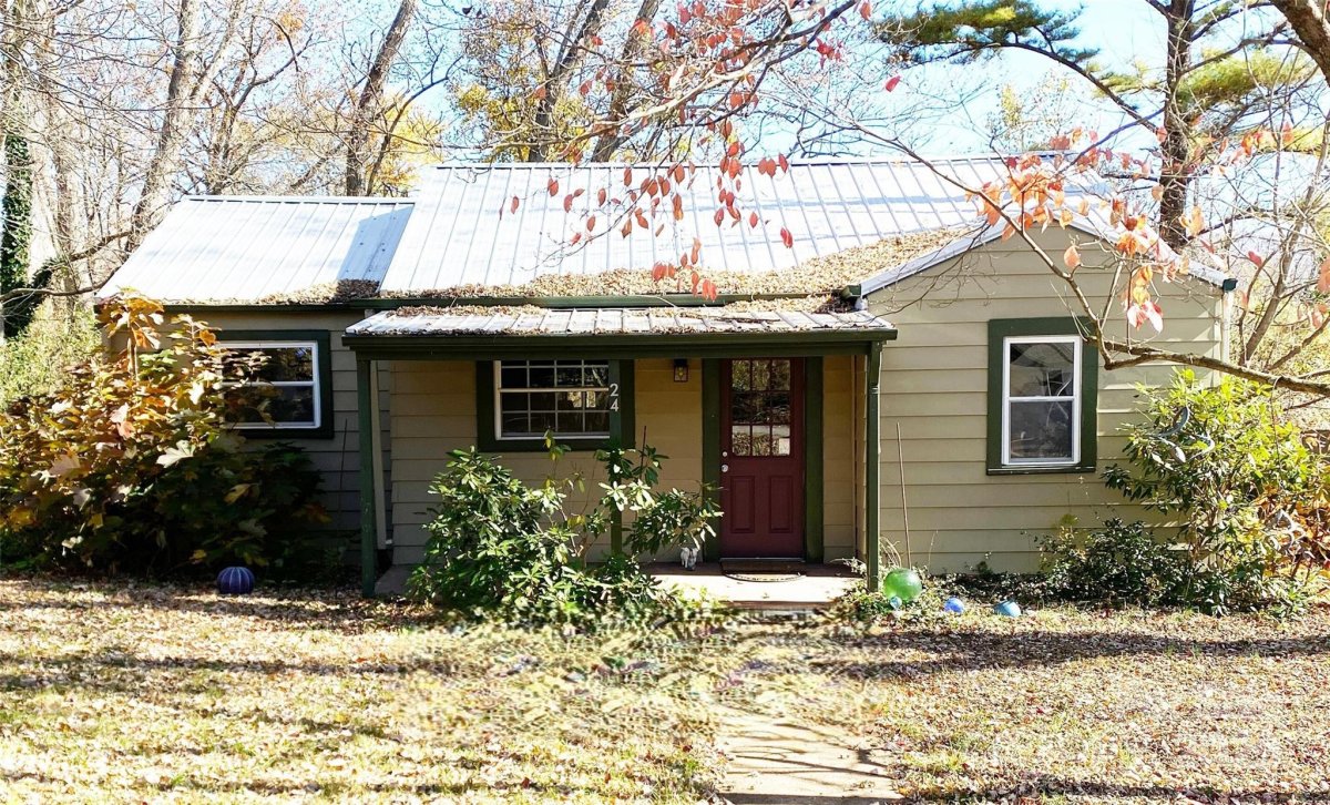 24 Ridge Avenue