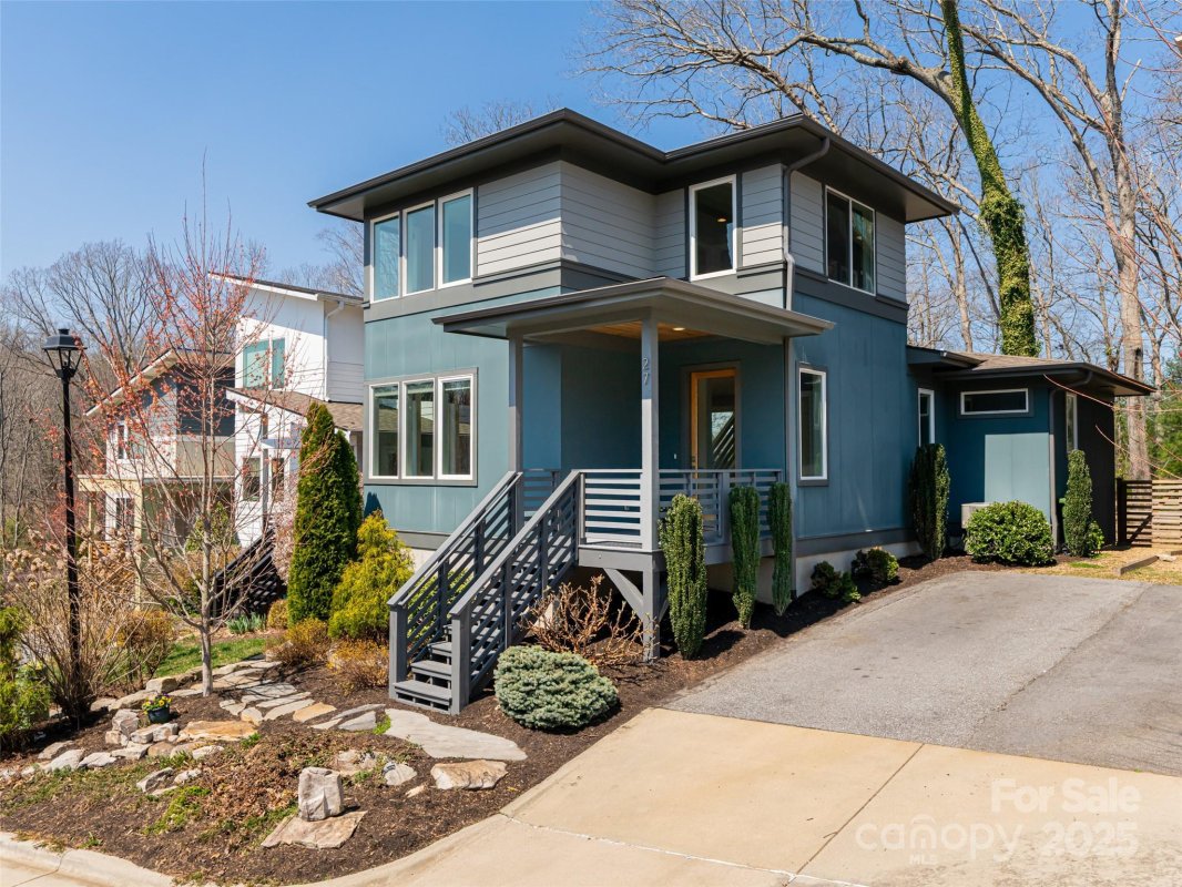 27 Mauricet Lane