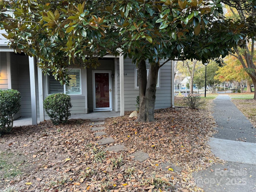 2525 A Stockbridge Drive