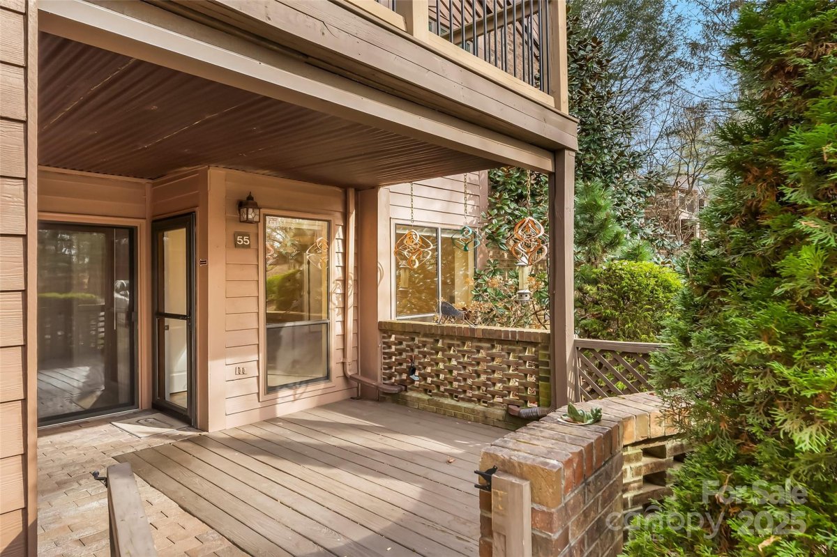 55 Ravencroft Lane