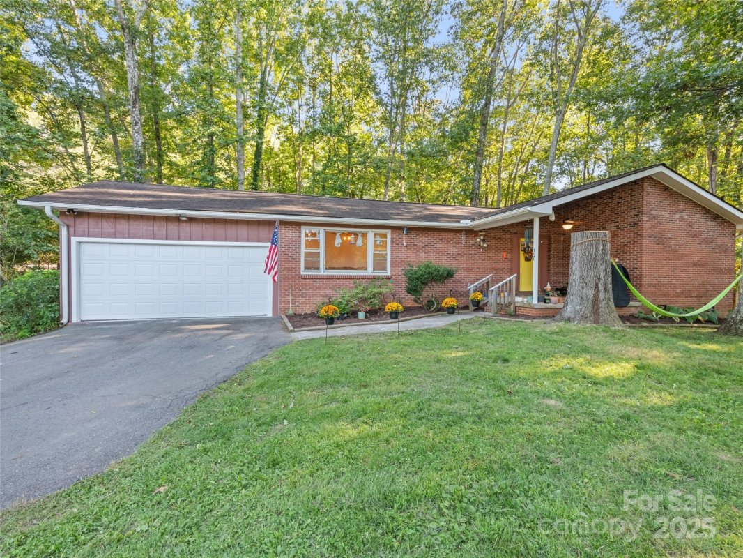 120 Pleasant Hill Circle