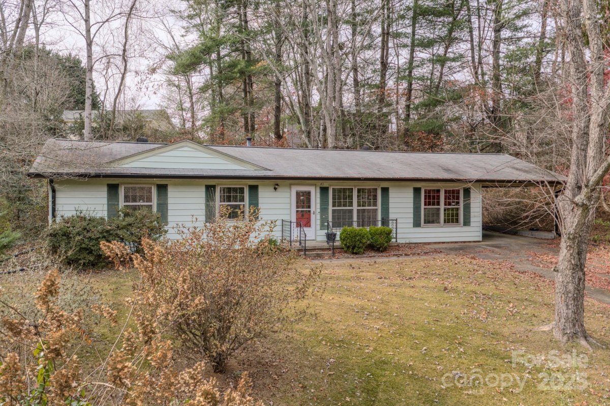43 Lancelot Lane
