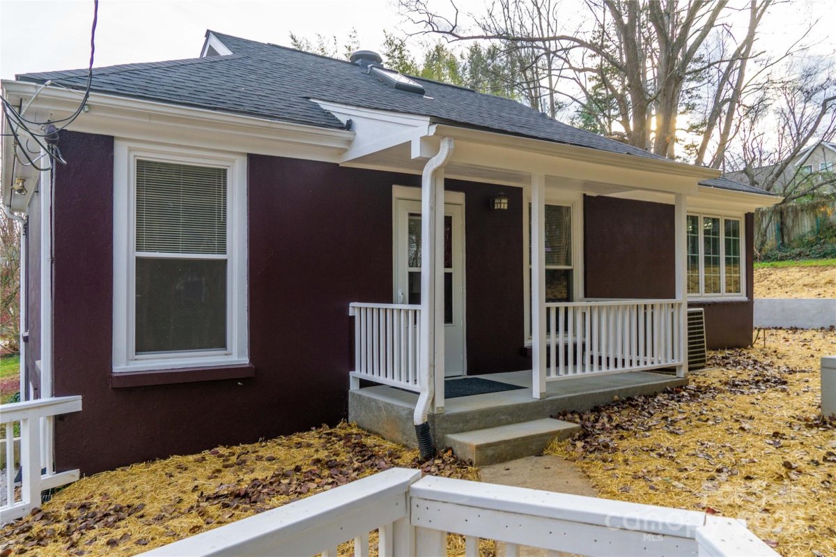 17 Mcdade Street