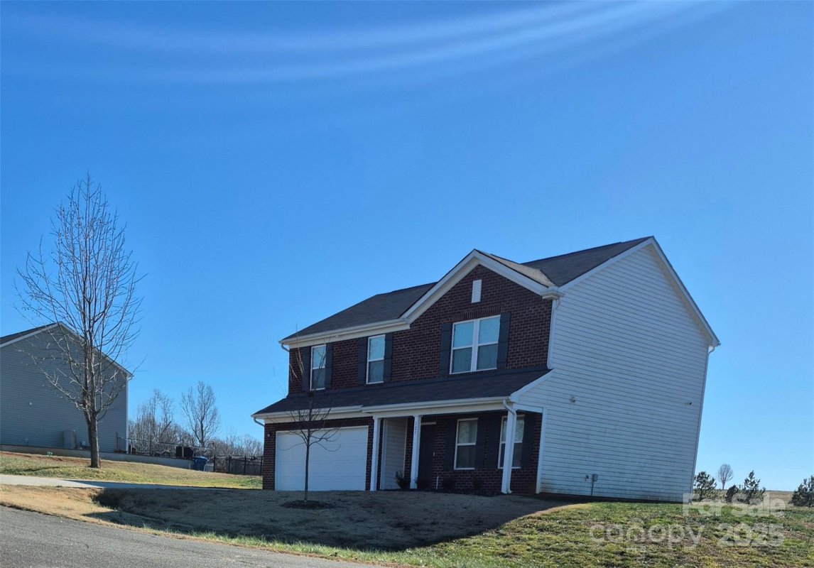 121 Vintage Woods Court