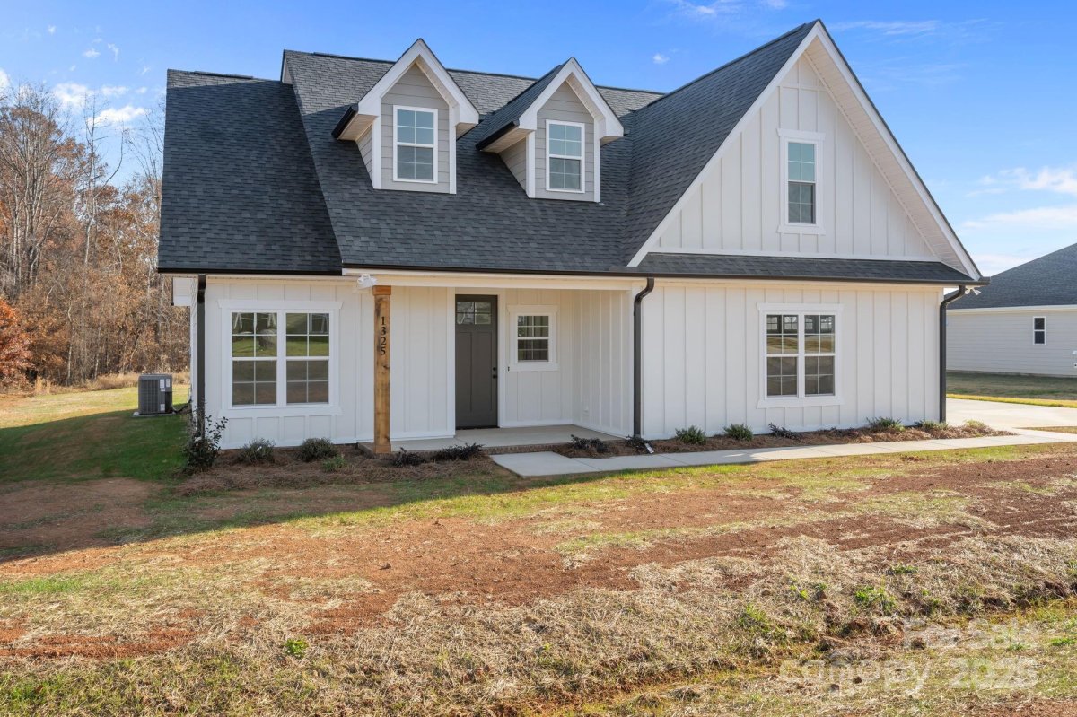 1325 Coppergate Drive