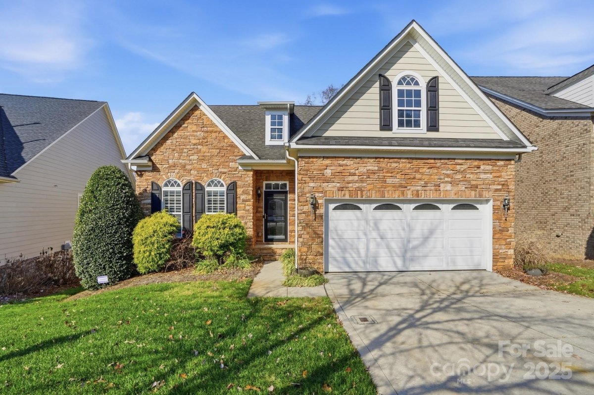 1365 Winged Foot Drive