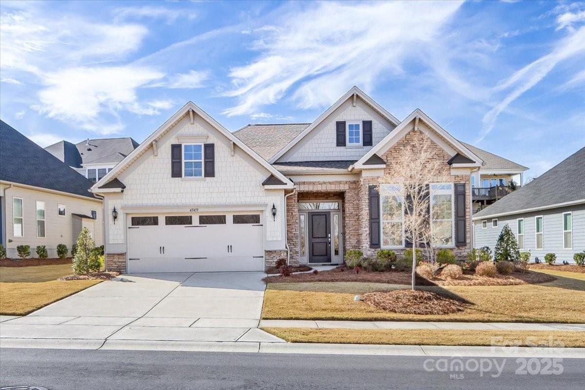 45419 Misty Bluff Drive