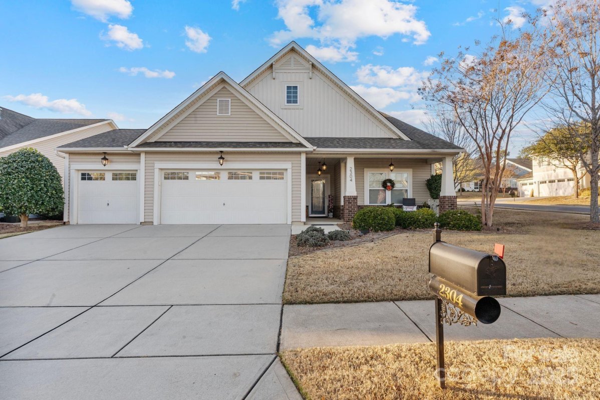 2304 Celandine Way
